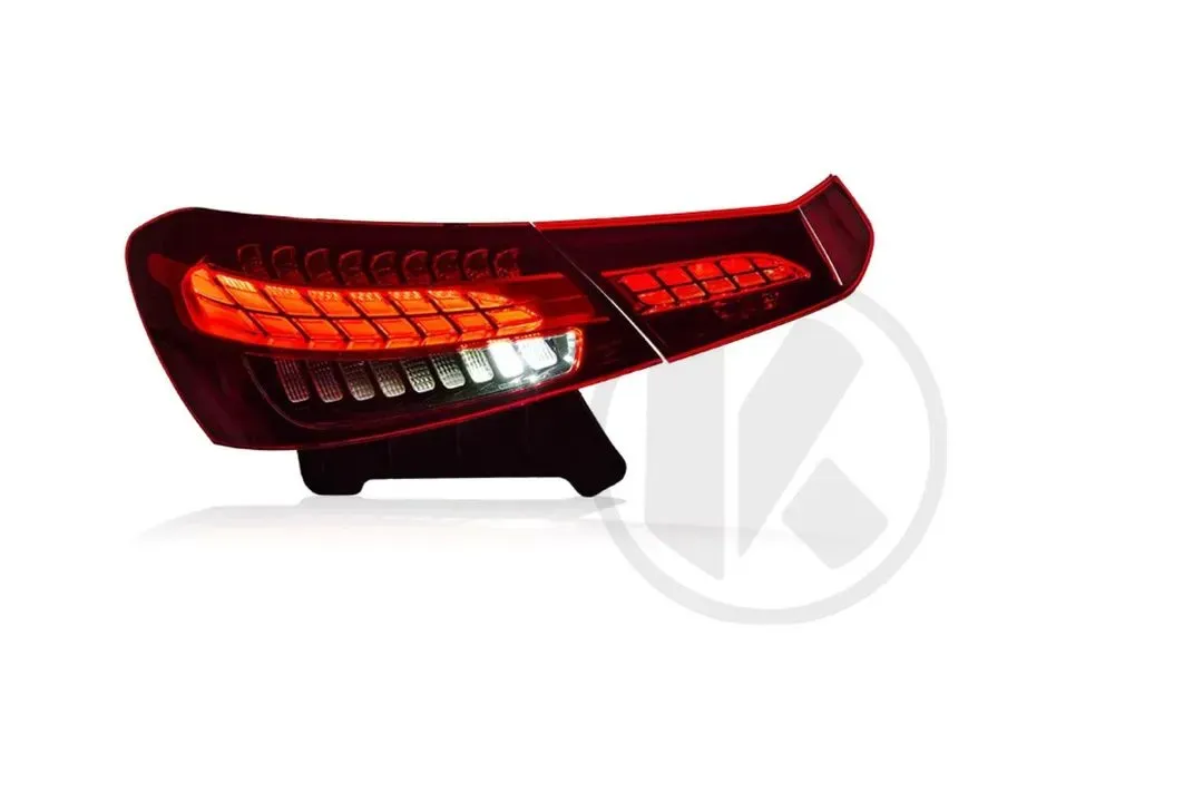 W213 E CLASS TAIL LIGHT